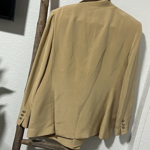 Neutral silk suit set, size 10P - Picture 5 of 8